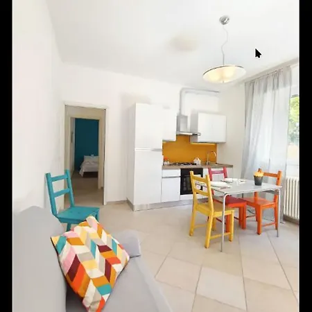 Casa A A 100 Mt Dal Mare Due E Due Bagni Cucina E Salotto Apartment Rimini