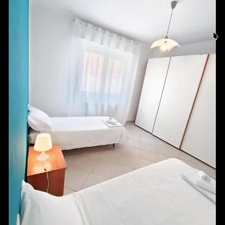 Casa A A 100 Mt Dal Mare Due E Due Bagni Cucina E Salotto