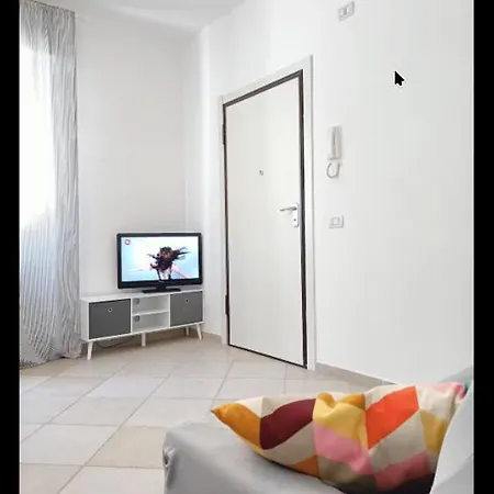 Casa A A 100 Mt Dal Mare Due E Due Bagni Cucina E Salotto Apartment