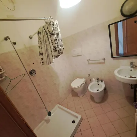 Casa A A 100 Mt Dal Mare Due E Due Bagni Cucina E Salotto